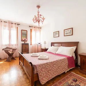 Campiello San Rocco Venezia