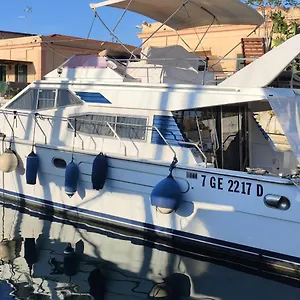 https://moonlight-houseboat.sicilyhotelsitaly.net
