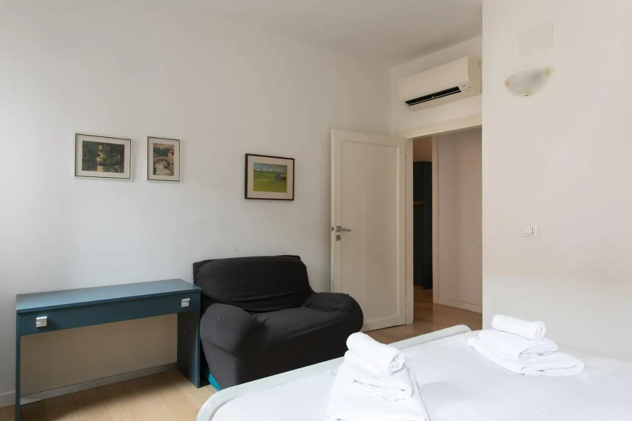 Venice Lance With Lift, 2 Minutes Walk From The Train Station 0*,  Italy